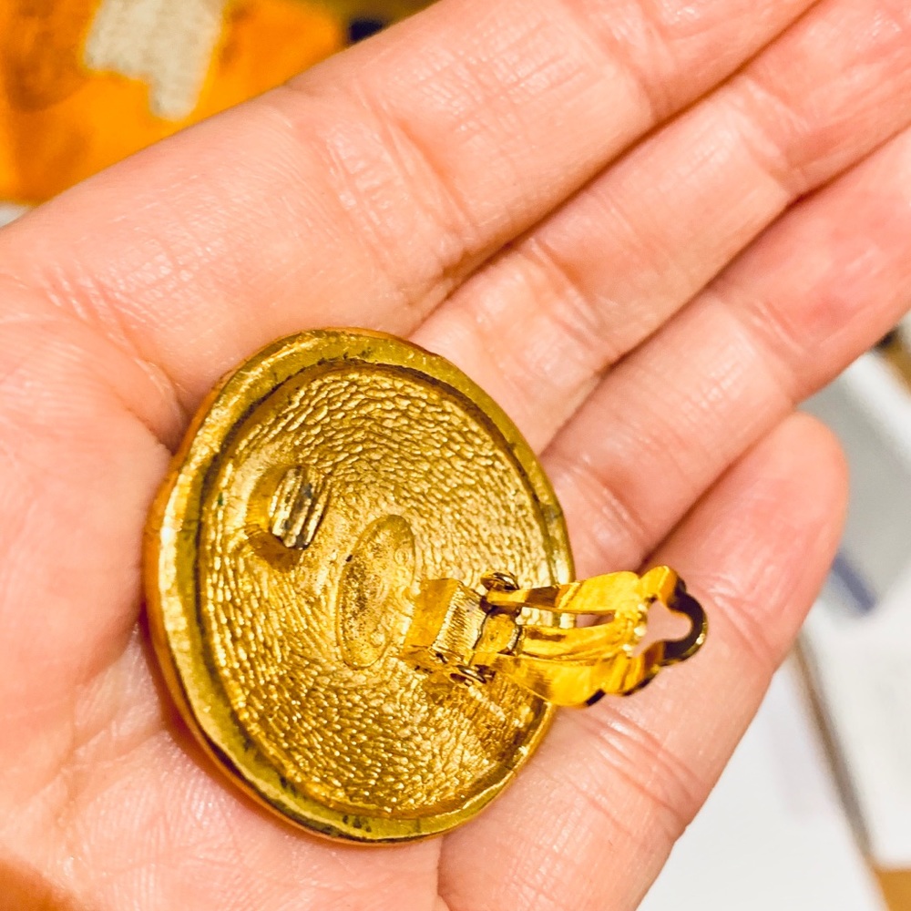 Vintage Chanel 31 Rue Cambon Earrings (SOLD) - Picture 5 of 7